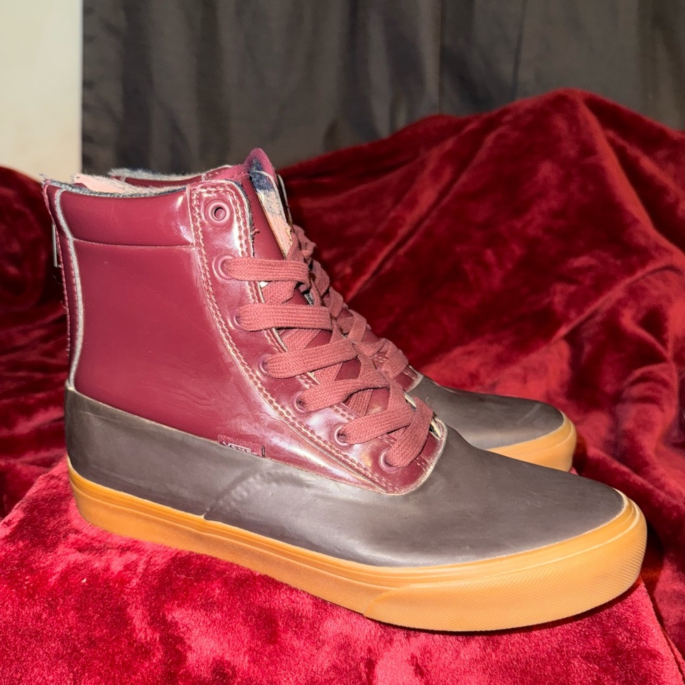 Vans 721454 Red Maroon Rubber Lace Up Zip Up Rain Duck Boot Women Size 8.5 Shoes